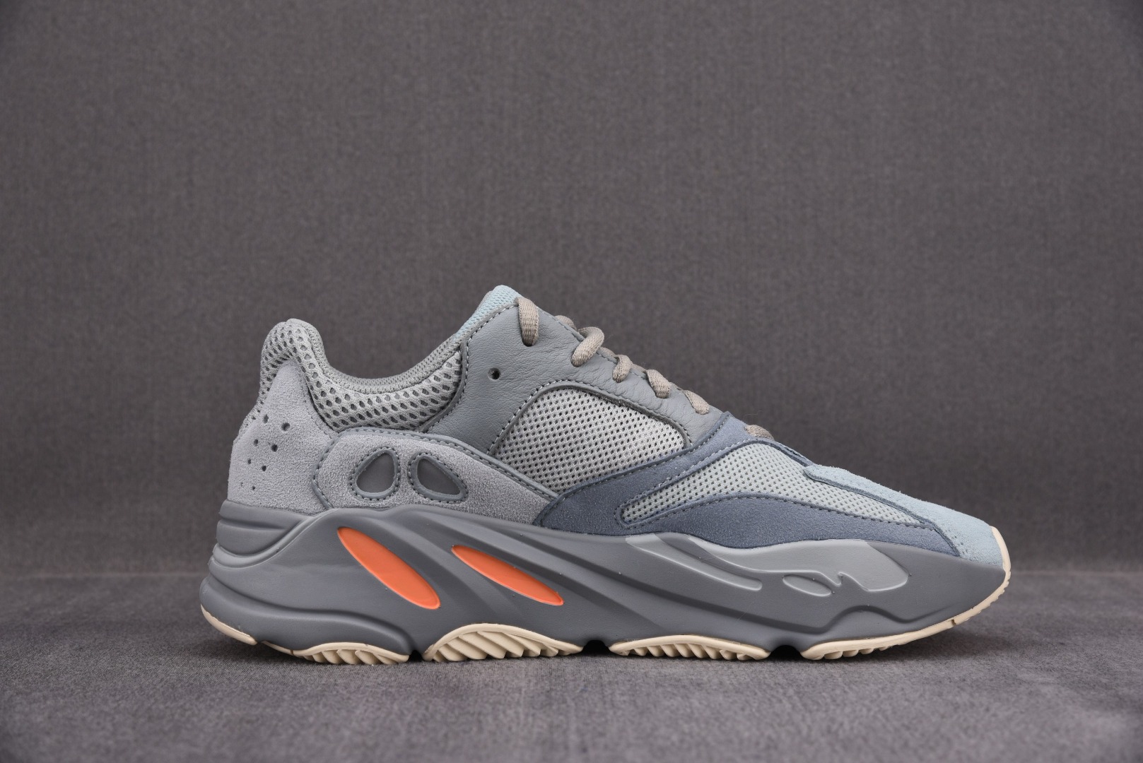 Yeezy700尺码:36-48纯原版出品-originalsYeezyBoost700Inertia惯