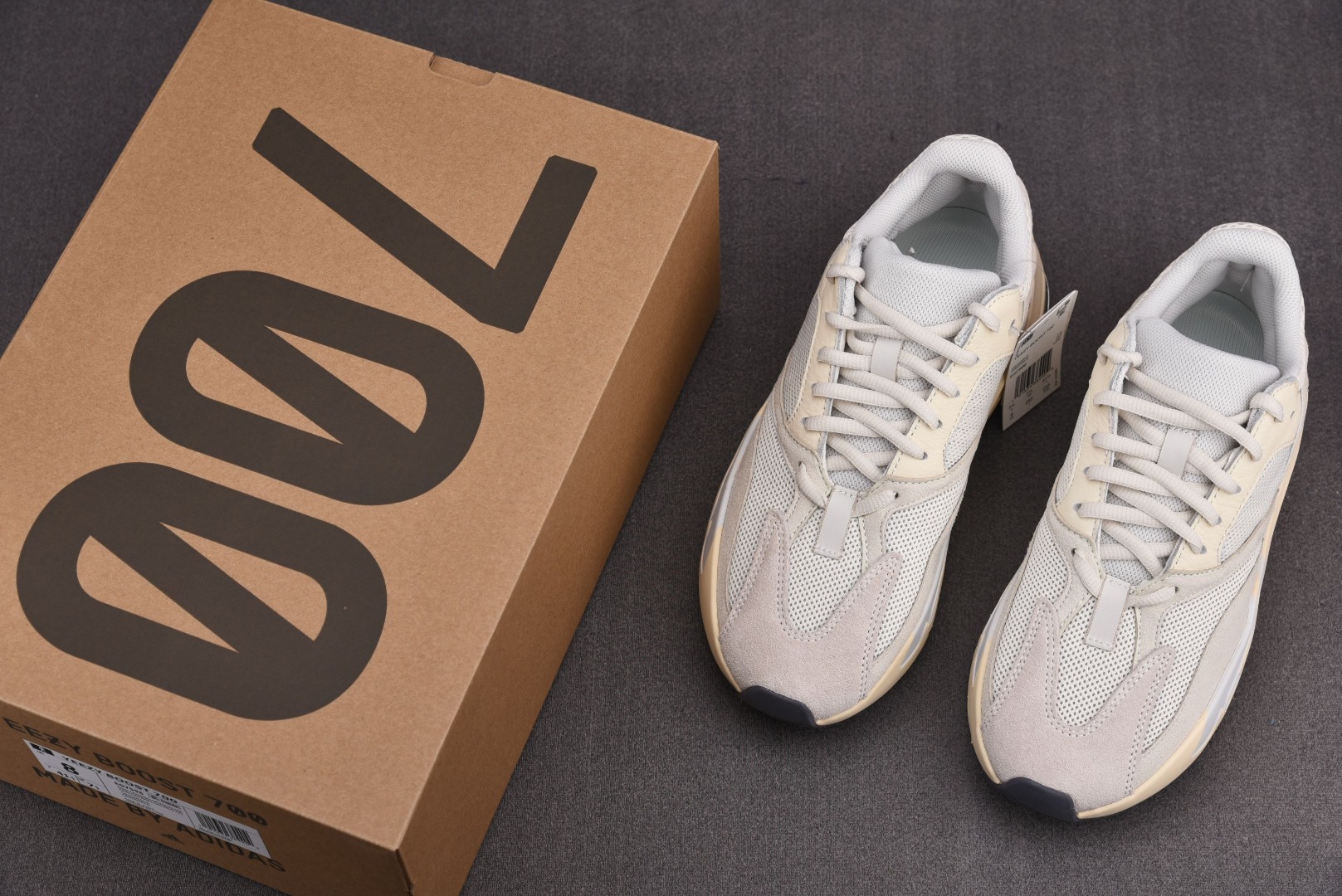 Yeezy700尺码:36-48纯原版出品-originalsYeezyBoost700Anglog灰白