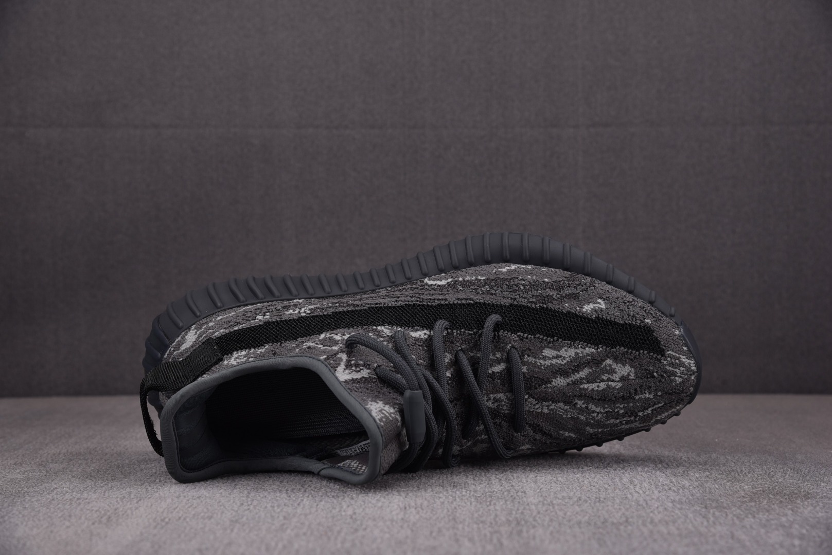 Yeezy350尺码:36-48纯原版出品-OriginalsYeezyBoost350V2“DarkS