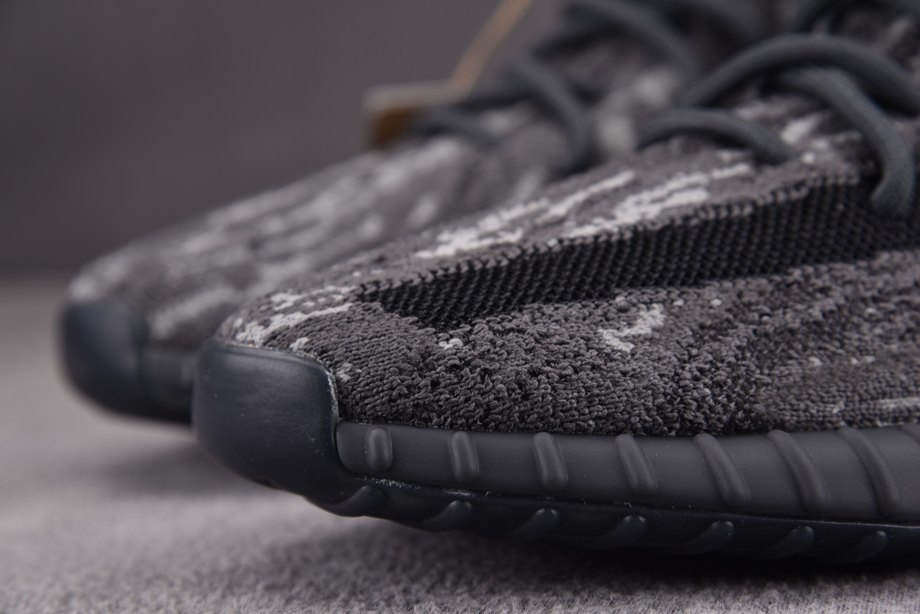 Yeezy350尺码:36-48纯原版出品-OriginalsYeezyBoost350V2“DarkS