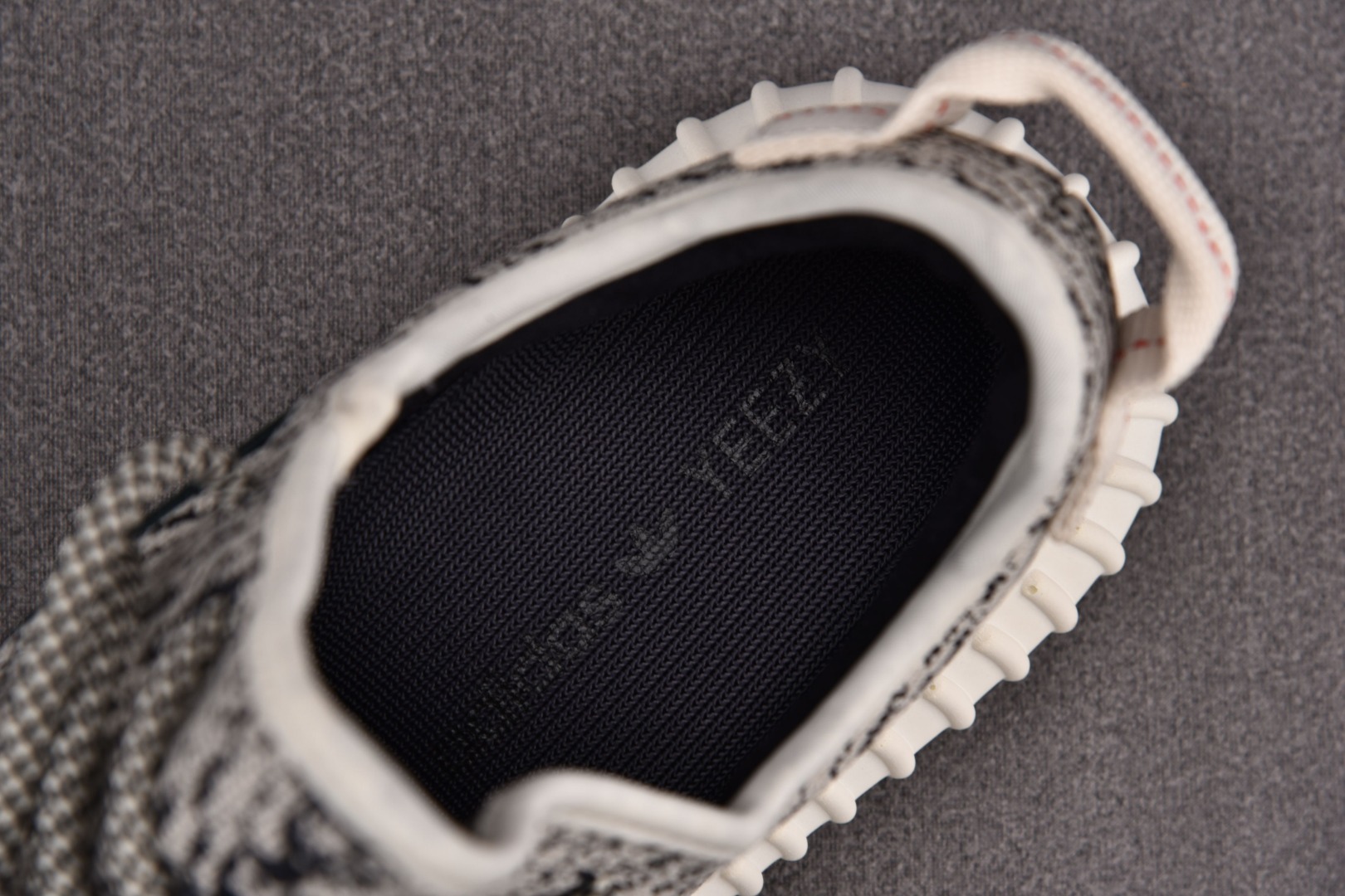 Yeezy350尺码:36-48纯原版出品-OriginalsYeezyBoost350PirateBl