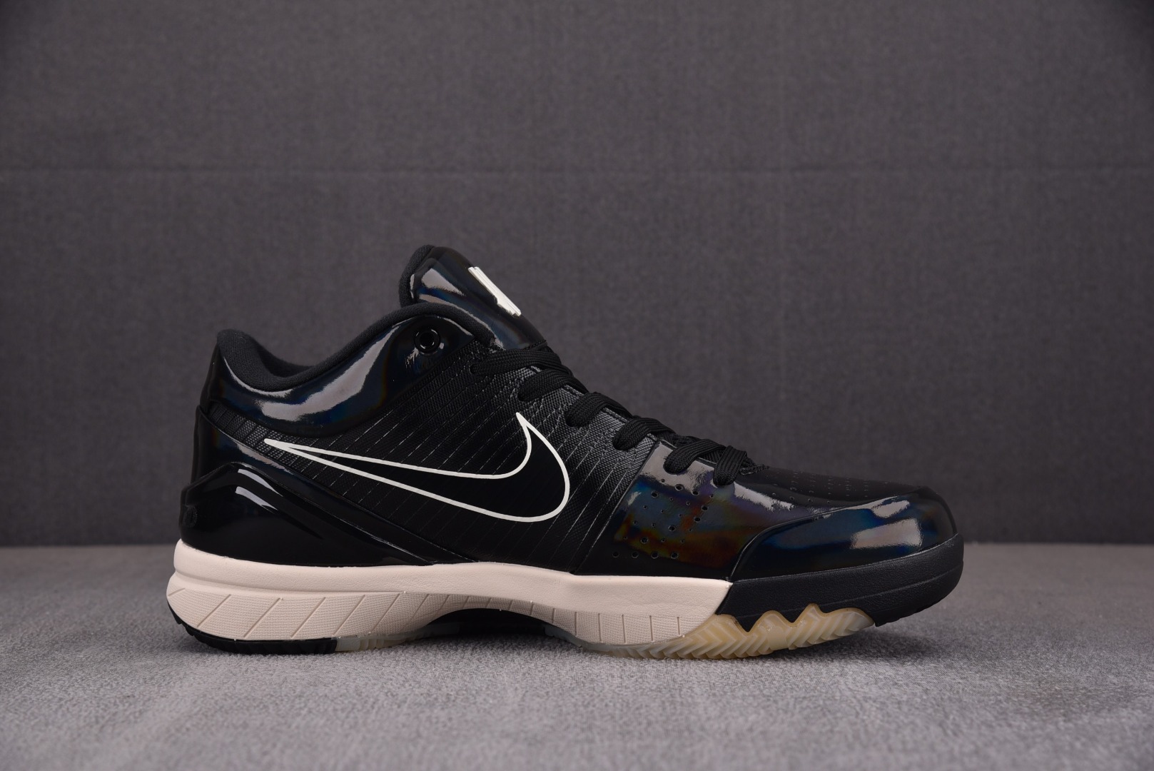 Kobe漆皮尺码:40-47.5纯原出品-UNDEFEATEDxNKZoomKobe4Protro漆皮黑