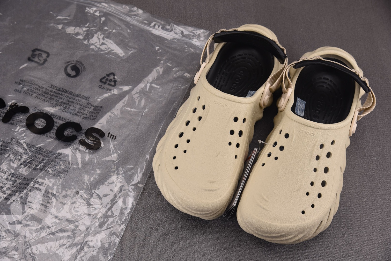 Crocs尺码:36-46偏大一码纯原版出品-CrocsEVA卡骆驰一脚蹬沙滩凉鞋米色YZ01736-3