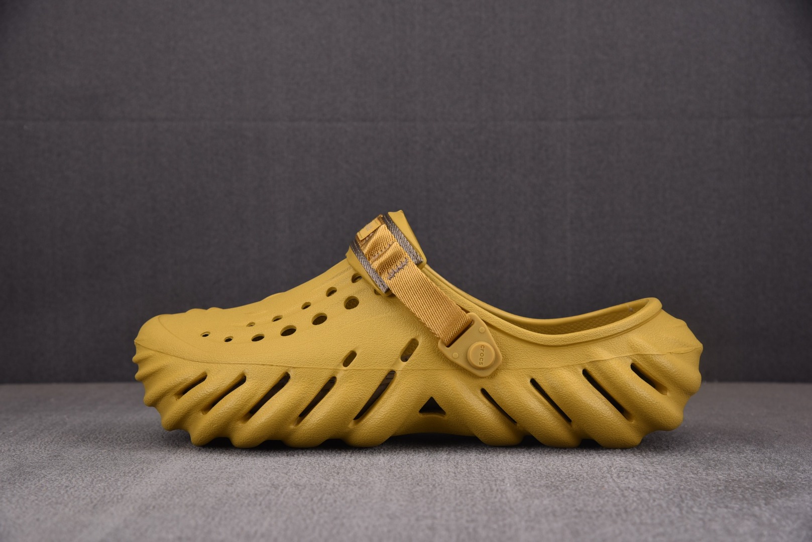 Crocs尺码:36-46偏大一码纯原版出品-CrocsEVA卡骆驰一脚蹬沙滩凉鞋沙漠黄YZ01736-