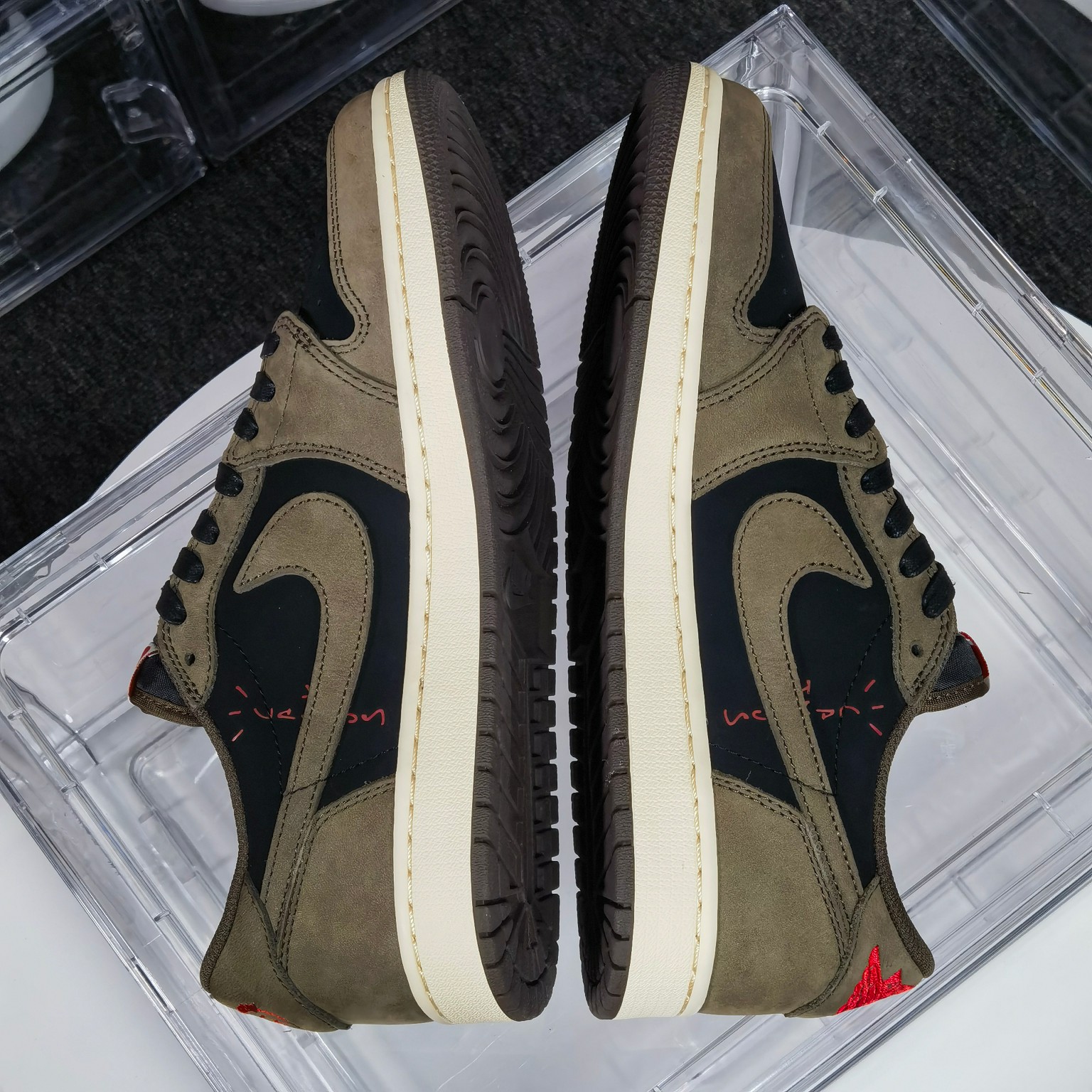 AJ1Low倒钩深棕尺码:40-48纯原版出品-TravisScottxAirJordan1Low倒钩低