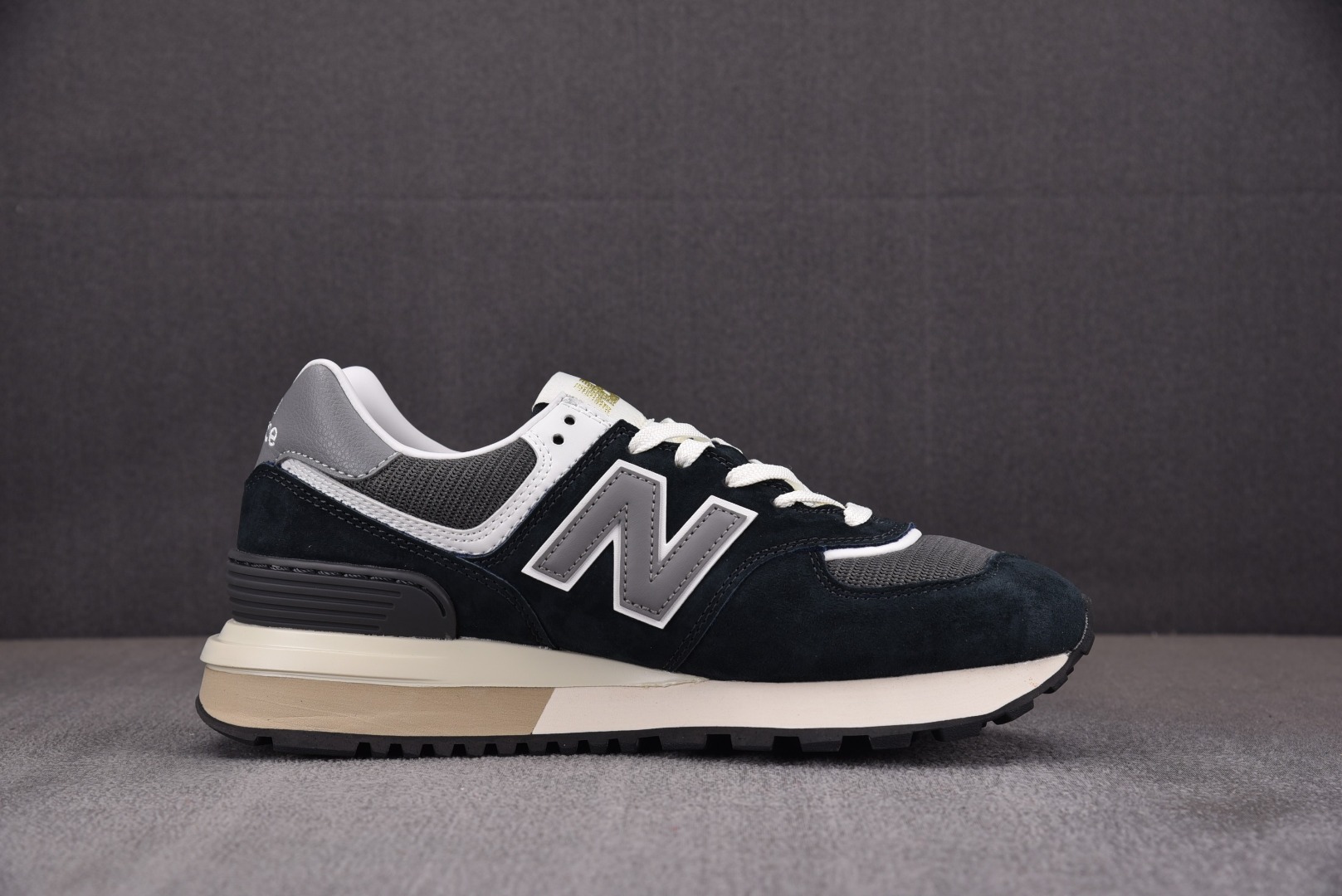 NB574尺码:36-45纯原版出品-NewBalanceNB574黑灰U574LGG1YZ7.5383