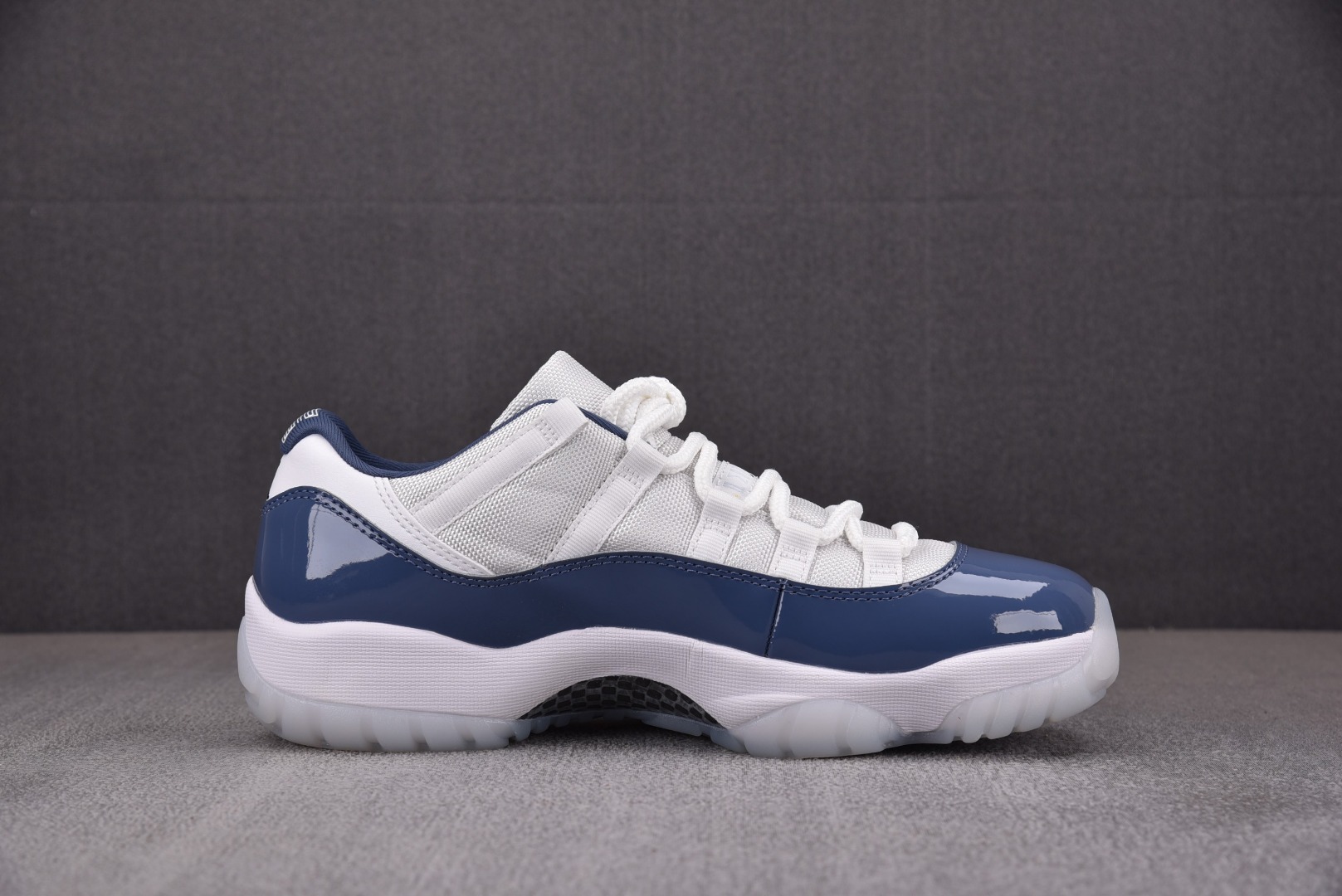 AJ11白蓝尺码:40-48.5纯原版出品-AirJordan11Low“DiffusedBlue”白蓝