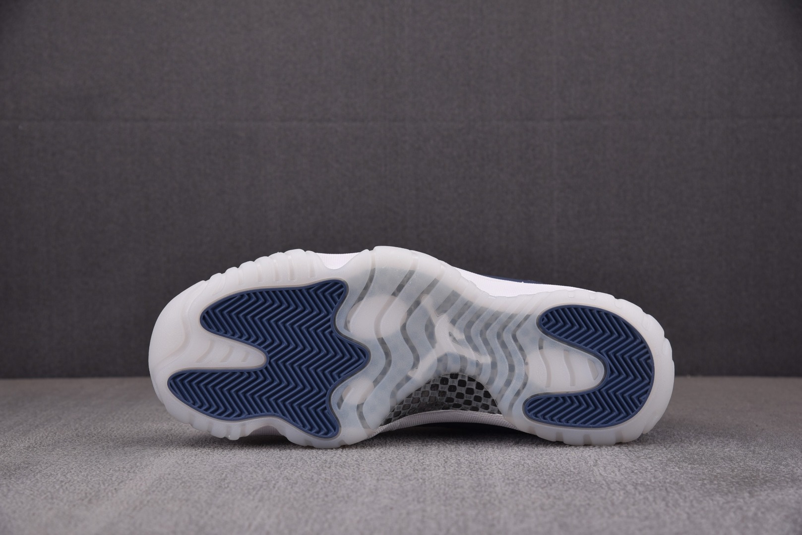 AJ11白蓝尺码:40-48.5纯原版出品-AirJordan11Low“DiffusedBlue”白蓝