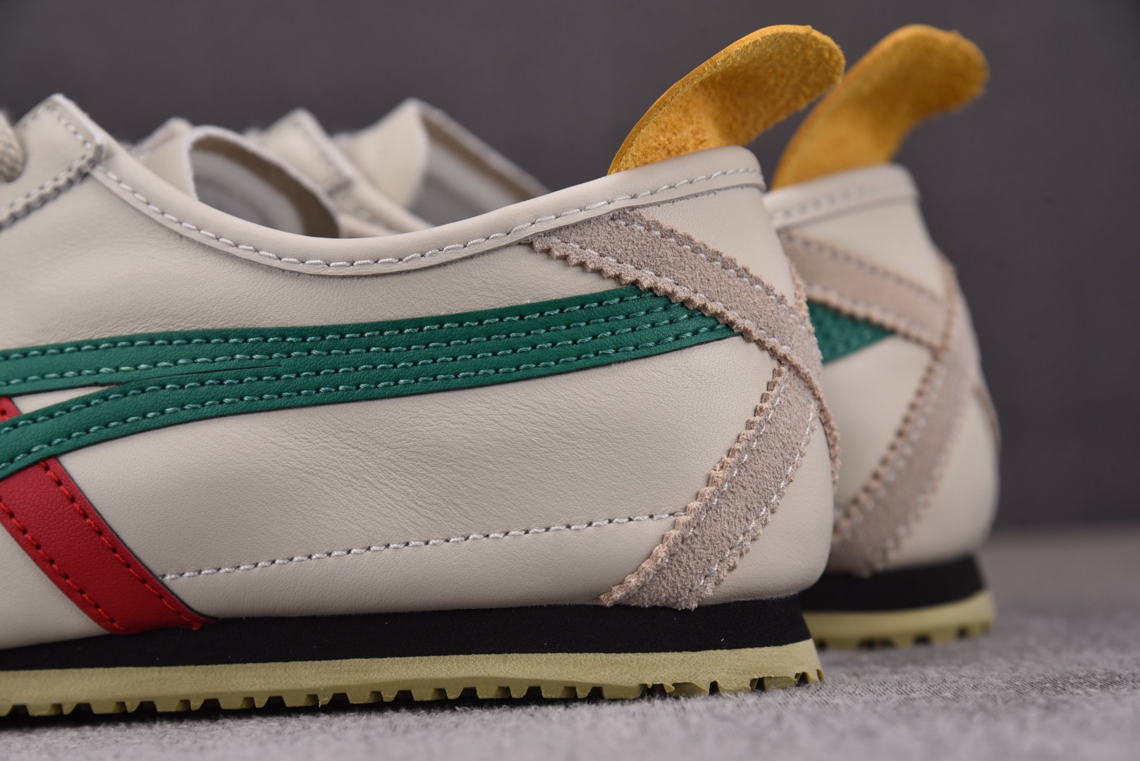 Onitsuka尺码:36-46纯原版出品-OnitsukaTigerMEXICO66白橄榄绿1183C