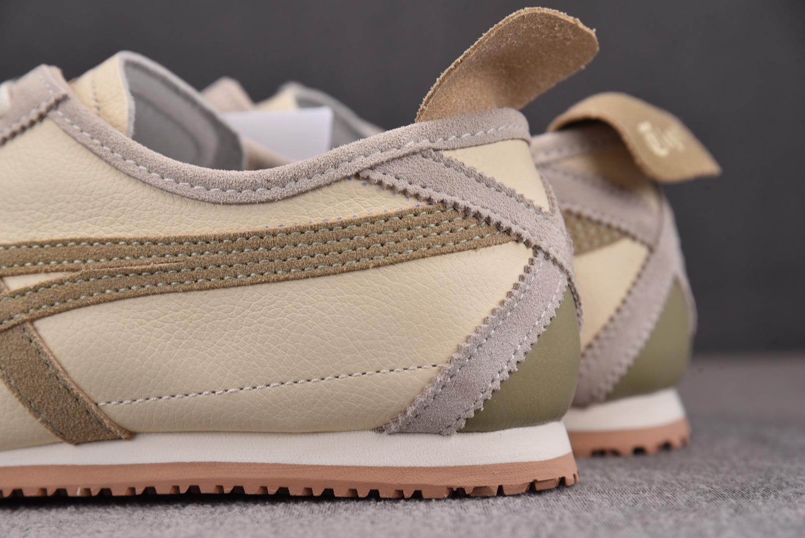 Onitsuka尺码:36-46纯原版出品-OnitsukaTigerMEXICO66灰棕1183C07