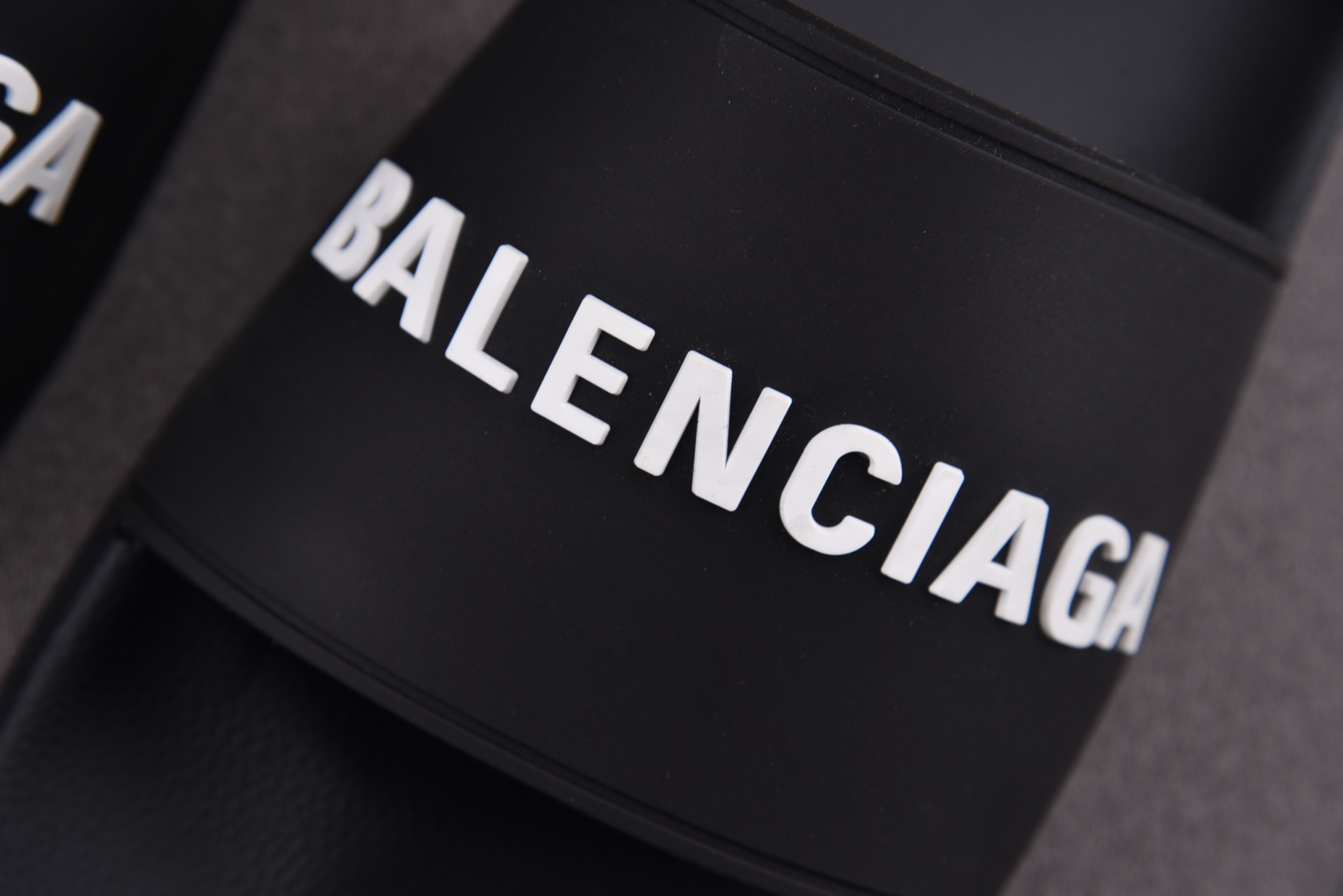 拖巴黎鞋尺码:39-45纯原版出品-BalenciagaSlide黑色白字YZ003-4