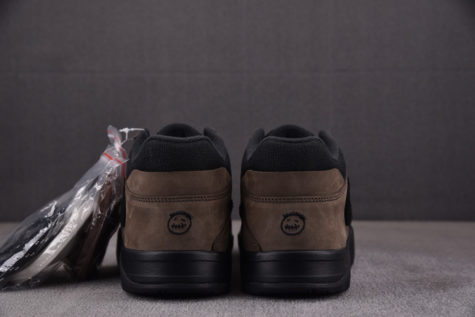 AJLow尺码:40-47.5纯原版出品-TravisScottxJordanJumpmanJackTR