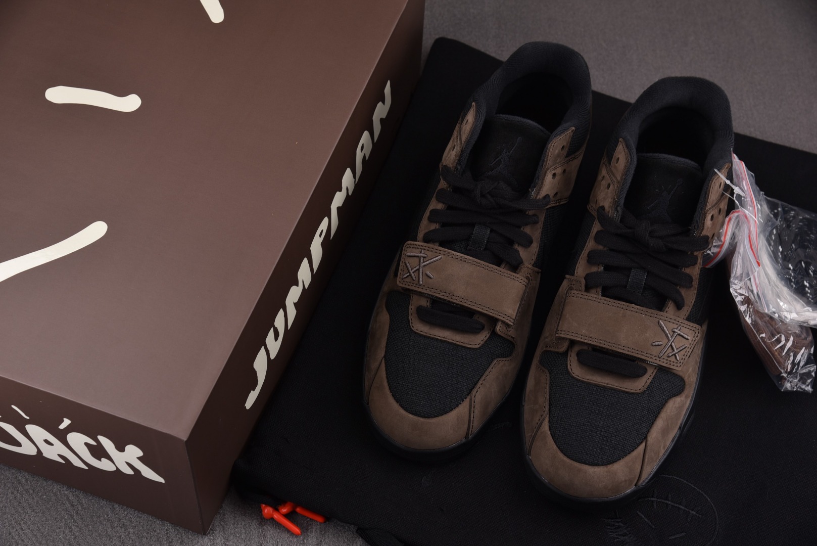 AJLow尺码:40-47.5纯原版出品-TravisScottxJordanJumpmanJackTR