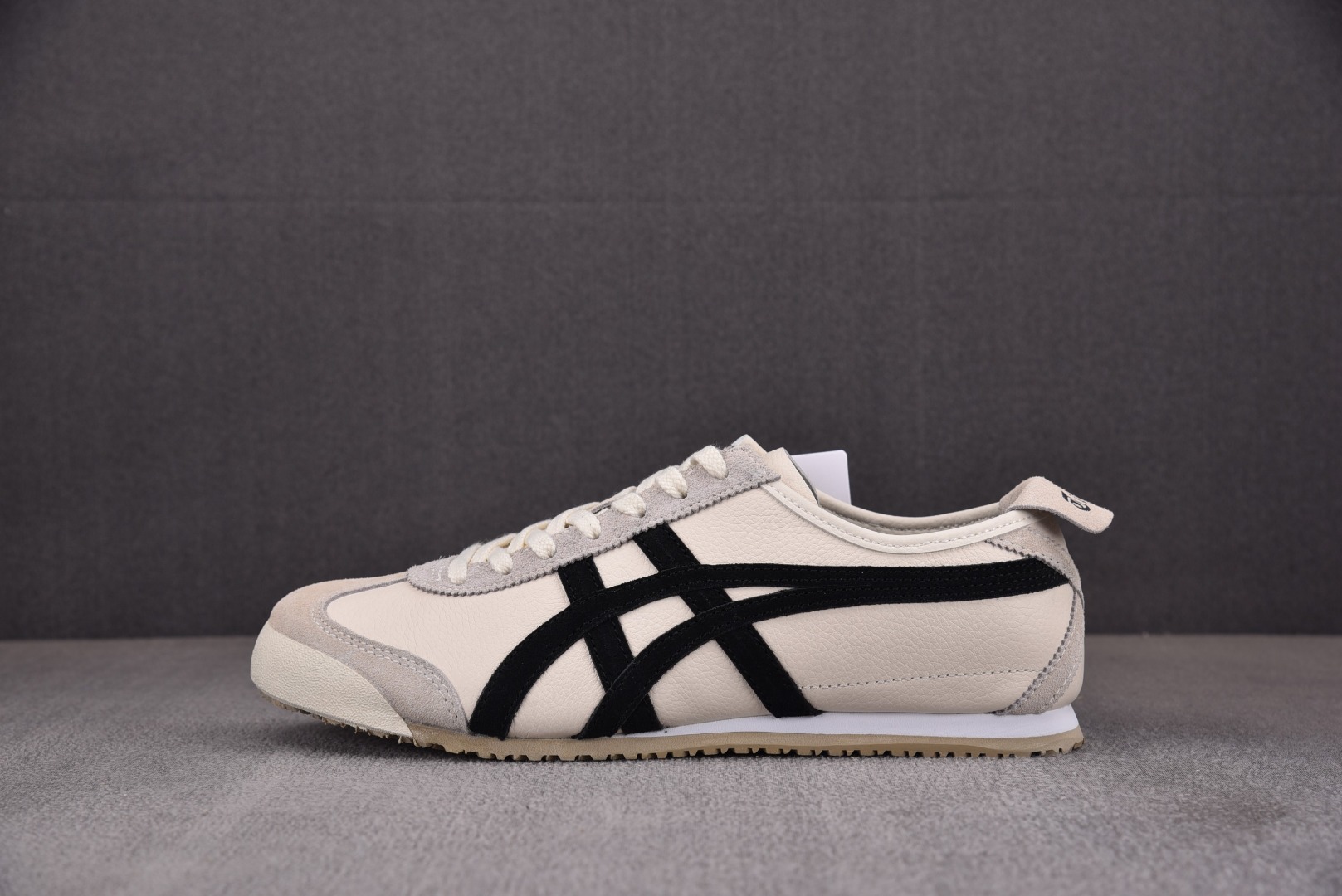 Tiger轻跑皮面尺码:36-46纯原版出品-OnitsukaTigerMEXICO66桦木黑1183B