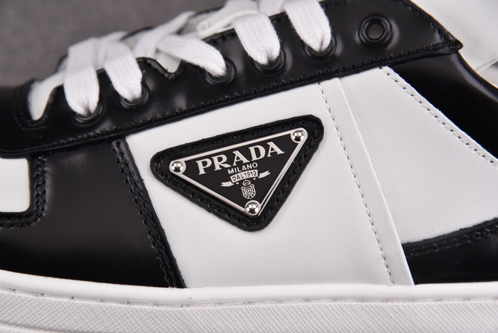 PRADA尺码:40-45纯原版出品-PRADADowntown黑白YZ0244040.5414242.