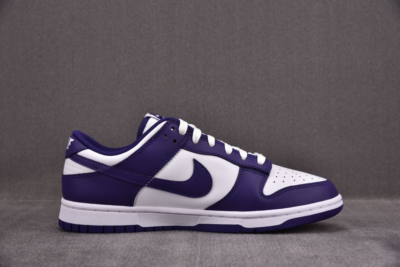 Dunk尺码:36-47.5纯原版出品-DunkLowRetro“CourtPurple”白紫DD139