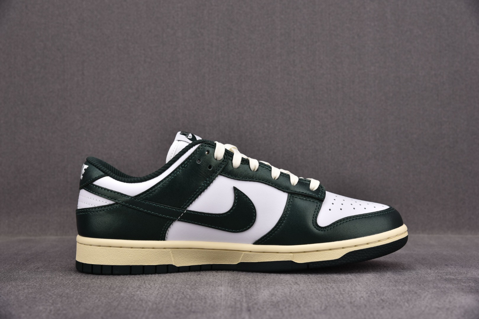 Dunk尺码:36-47.5纯原版出品-DunkLow“VintageGreen”复古白绿做旧DQ858