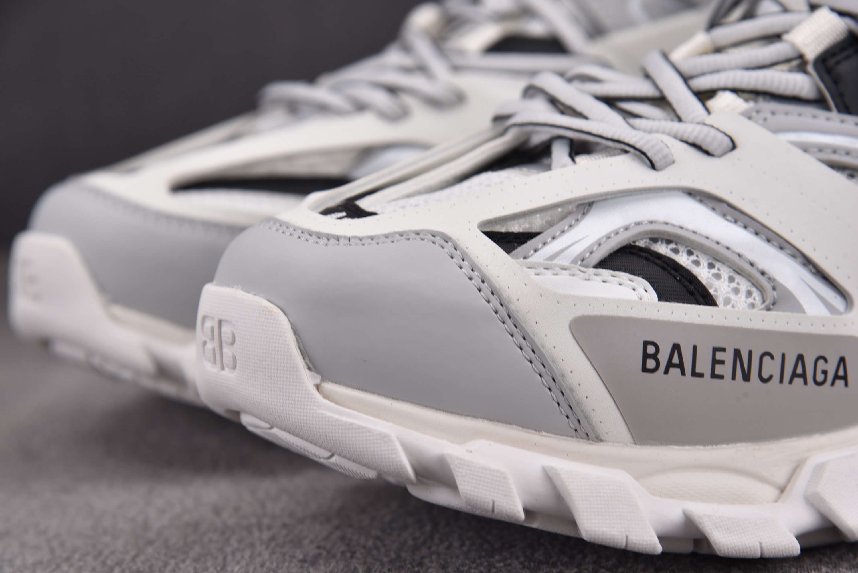 Balenciaga巴黎3代尺码:35-46偏大一码纯原出品-BalenciagaTrack3.0白黑银