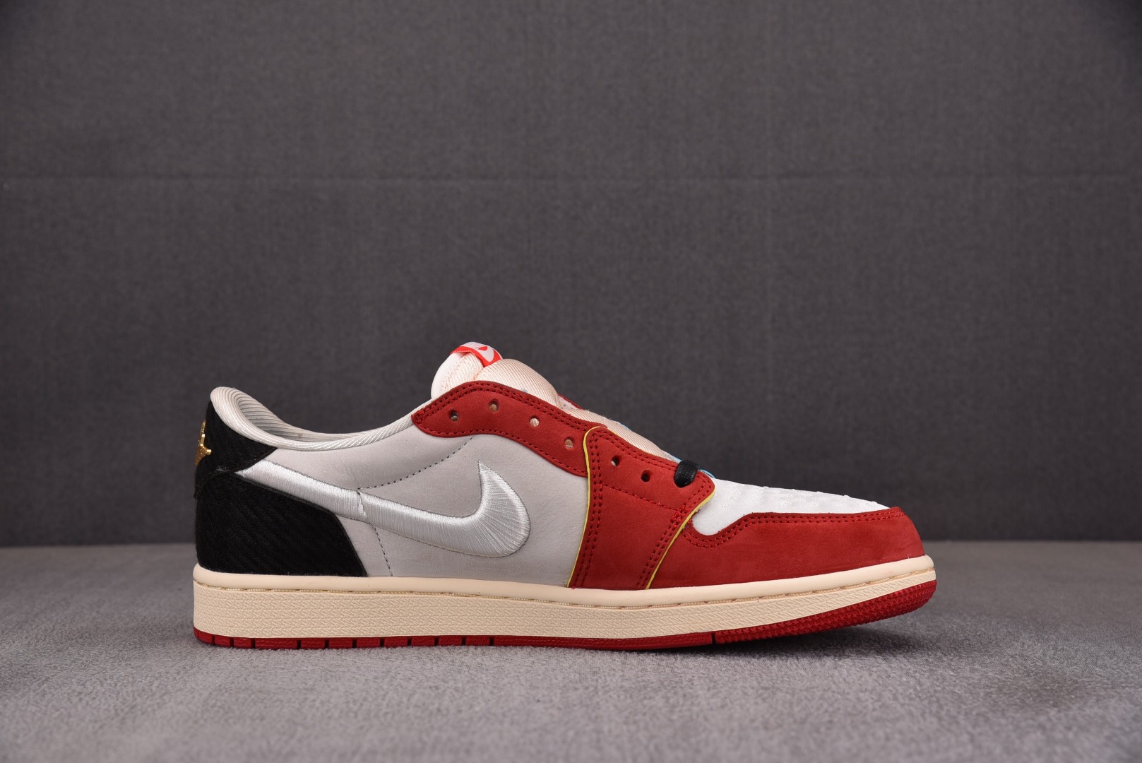 AJLow尺码:40-47.5纯原版出品-TrophyRoomxAJ1Low“Home”白红HV6157