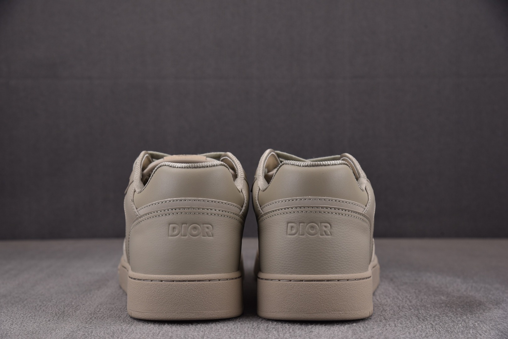 DIOR尺码:35-46纯原版出品-DioB27Mid-LowCALF卡其色YZ546偏大