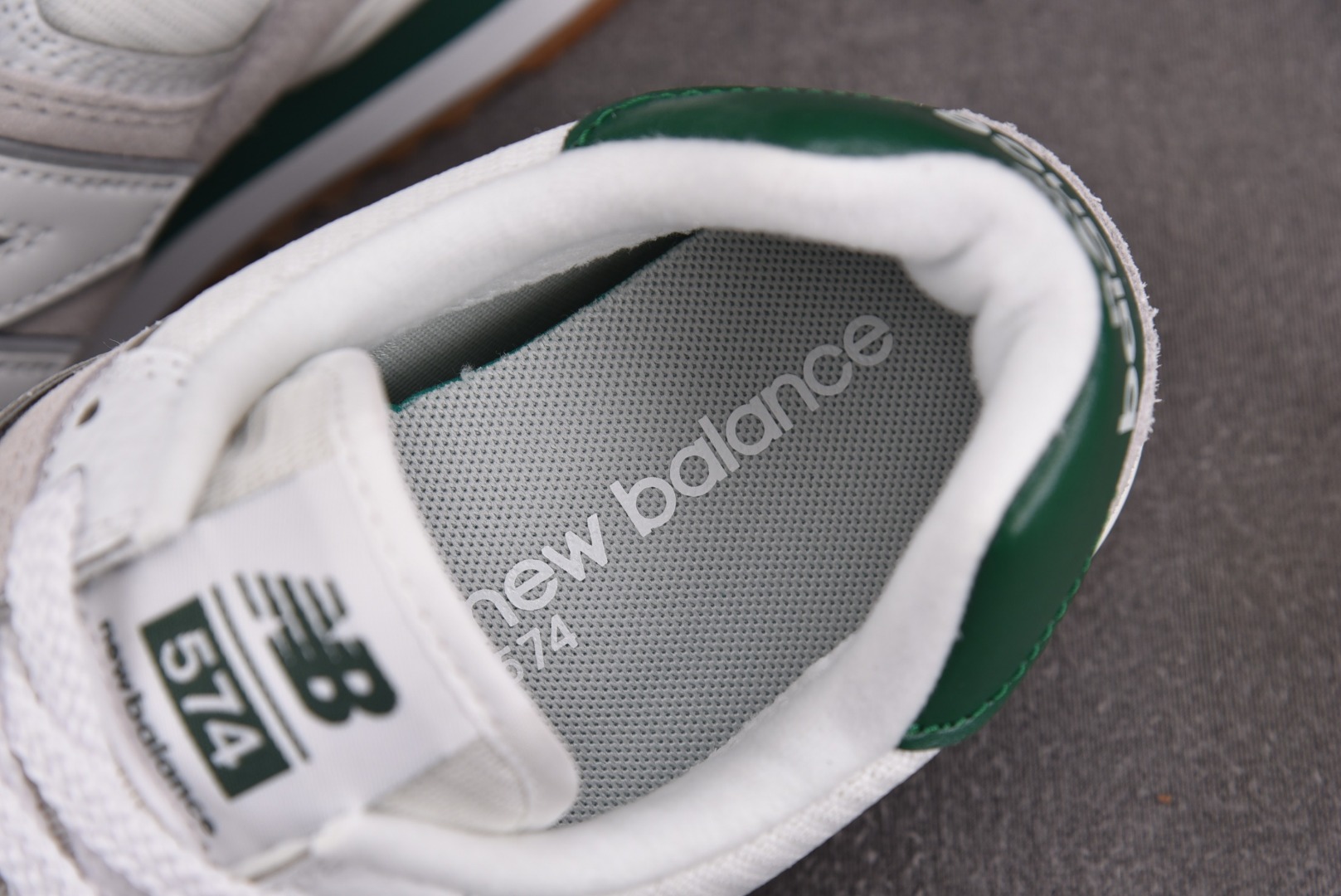 NB574尺码:36-45纯原版出品-新百伦NewBalance574WhiteGreenGum米白绿M