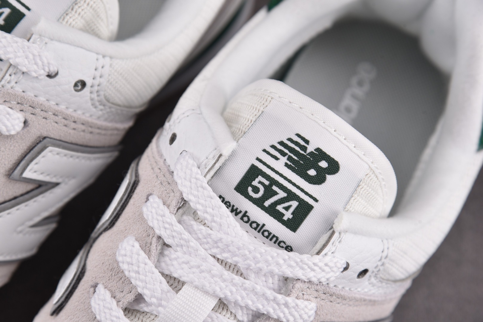 NB574尺码:36-45纯原版出品-新百伦NewBalance574WhiteGreenGum米白绿M