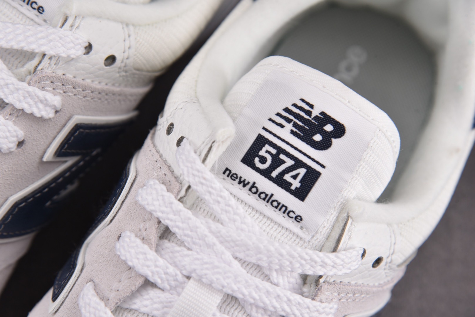 NB574尺码:36-45纯原版出品-新百伦NewBalance574WhiteGreenGum米白蓝M