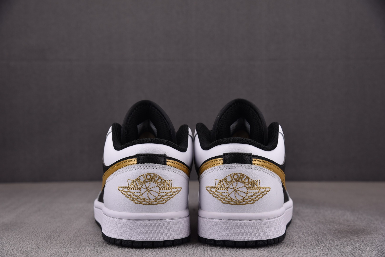 AJlow尺码:40-46纯原版出品-AirJordan1LowWhiteBlackMetallicGo