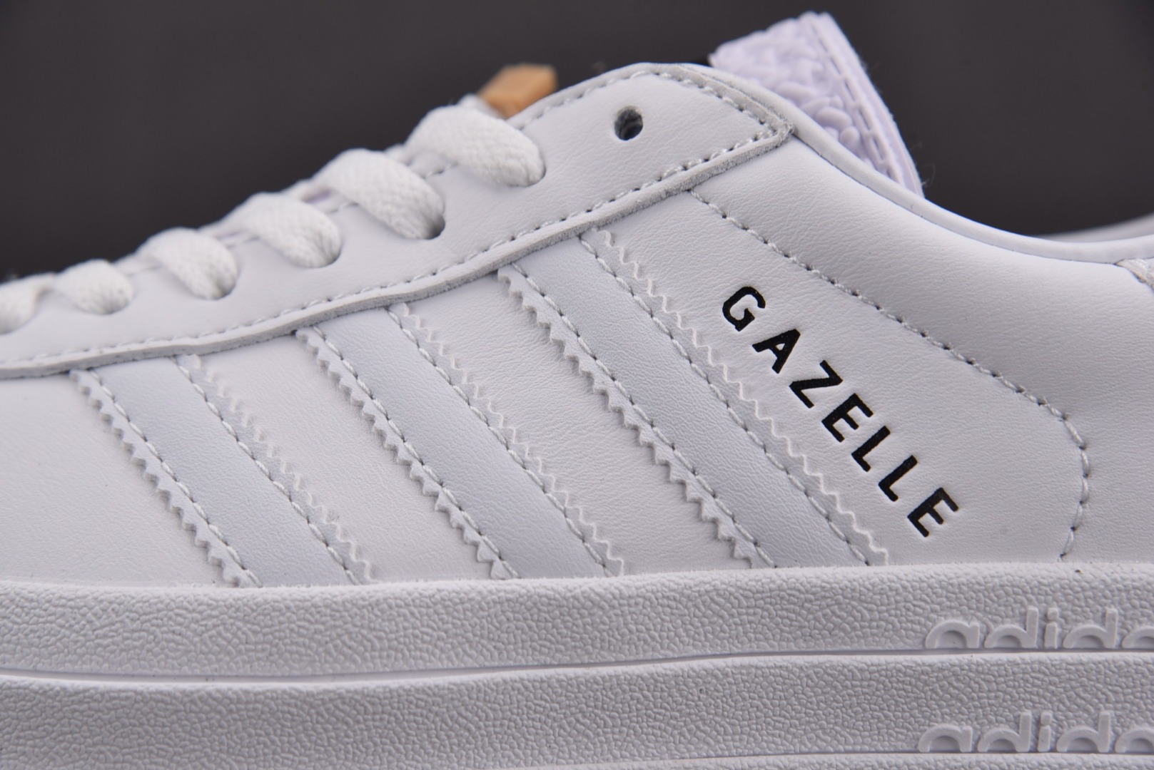 Originals尺码:35-40纯原版出品-GazelleBoldTripleWhite厚底纯白IE5