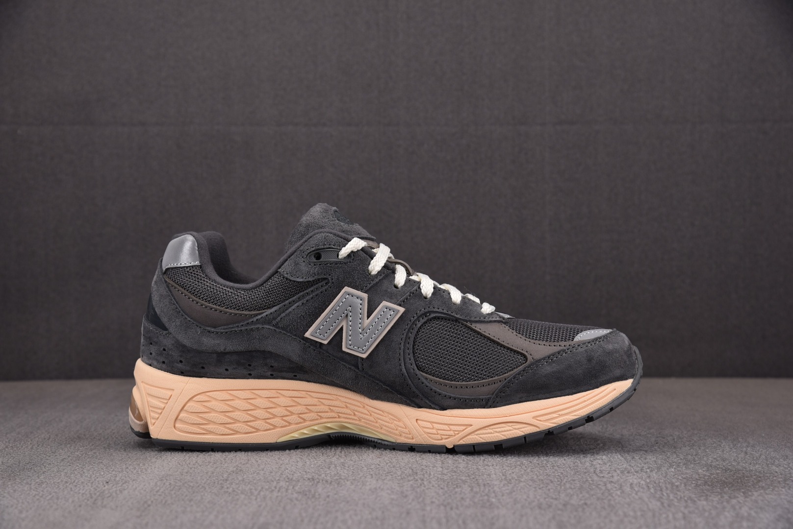 NB2002R尺码:35.5-47纯原-新百伦NewBalance2002R灰碳色M2002RHOYZ0