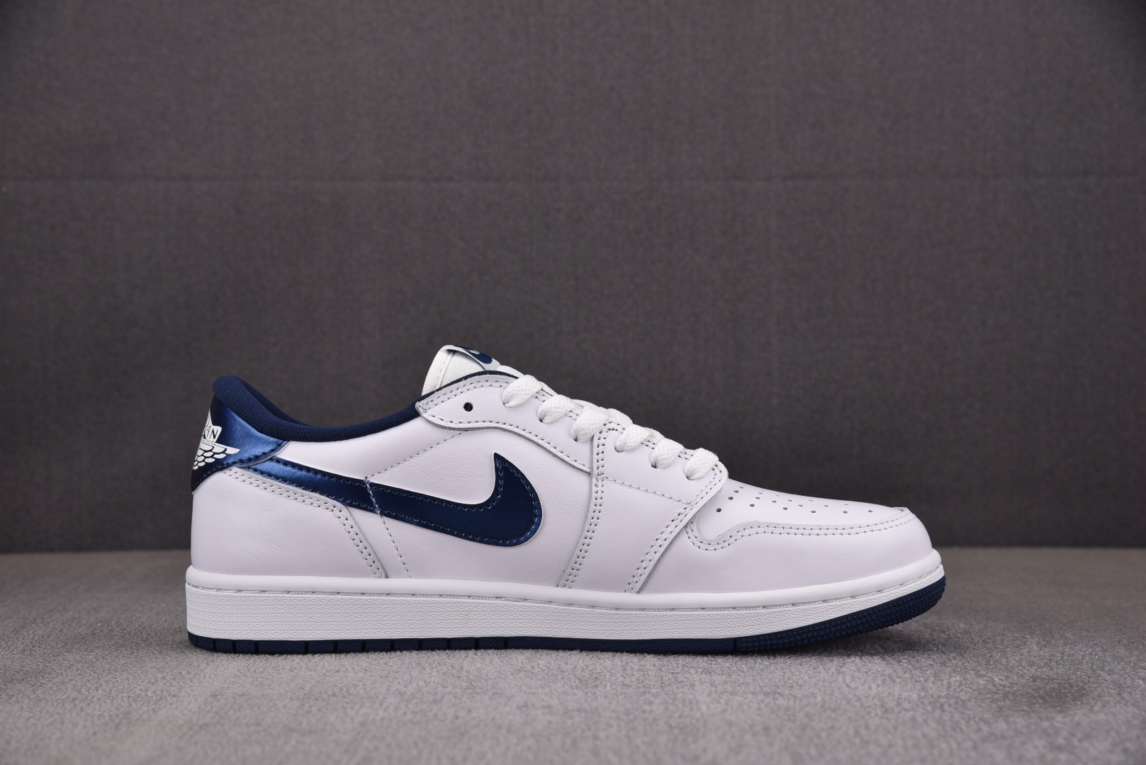 AJLow蓝白尺码:40-47.5纯原版出品-AirJordan1RetroLow85MetallicB