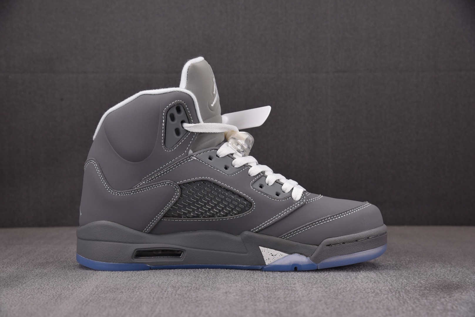 AJ5灰尺码:40-48.5纯原版出品-AirJordan5RetroWolfGrey狼灰136027-