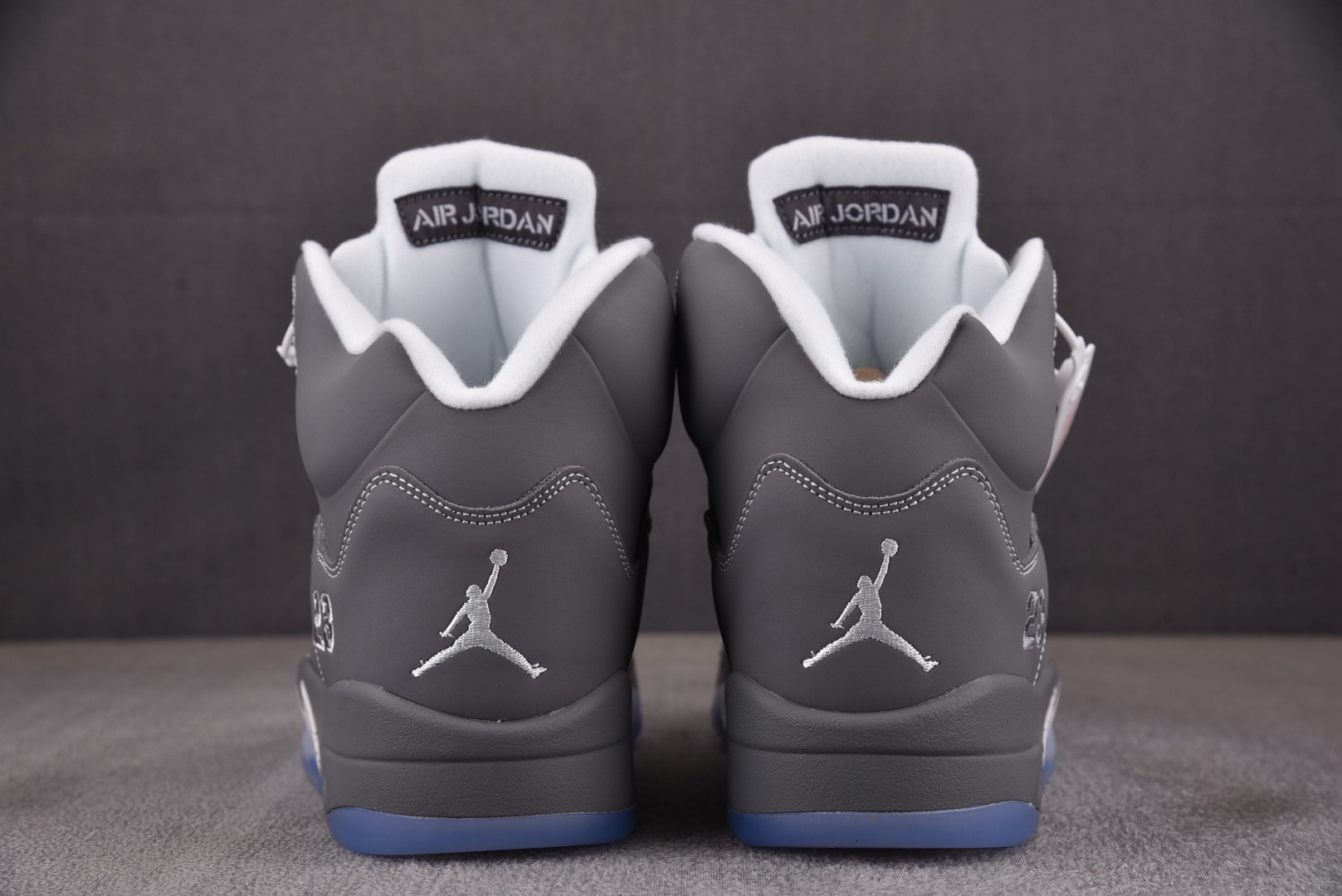 AJ5灰尺码:40-48.5纯原版出品-AirJordan5RetroWolfGrey狼灰136027-