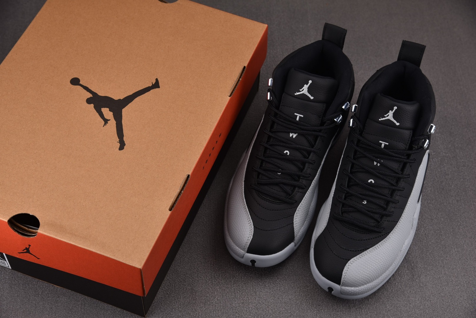 AJ12黑灰尺码:40-47.5纯原版出品-AirJordan12RetroBarons灰黑CT8013