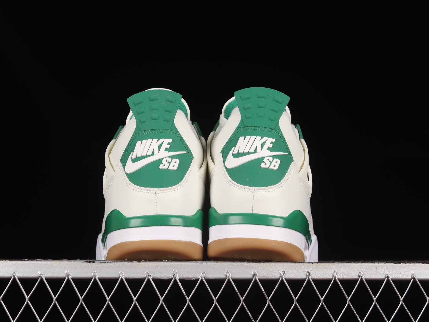 AJ4尺码:40-48.5特价福利-NkSBxAirJordan4PineGreenAJ4乔4联名白绿D