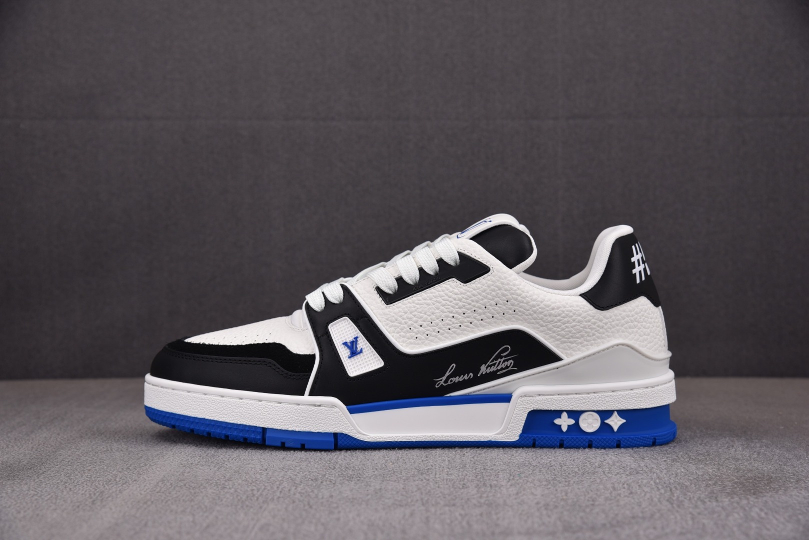 LV驴牌尺码:39-45纯原版出品-LOUISVUITTONTrainer白黑蓝YZ023-6尺码434