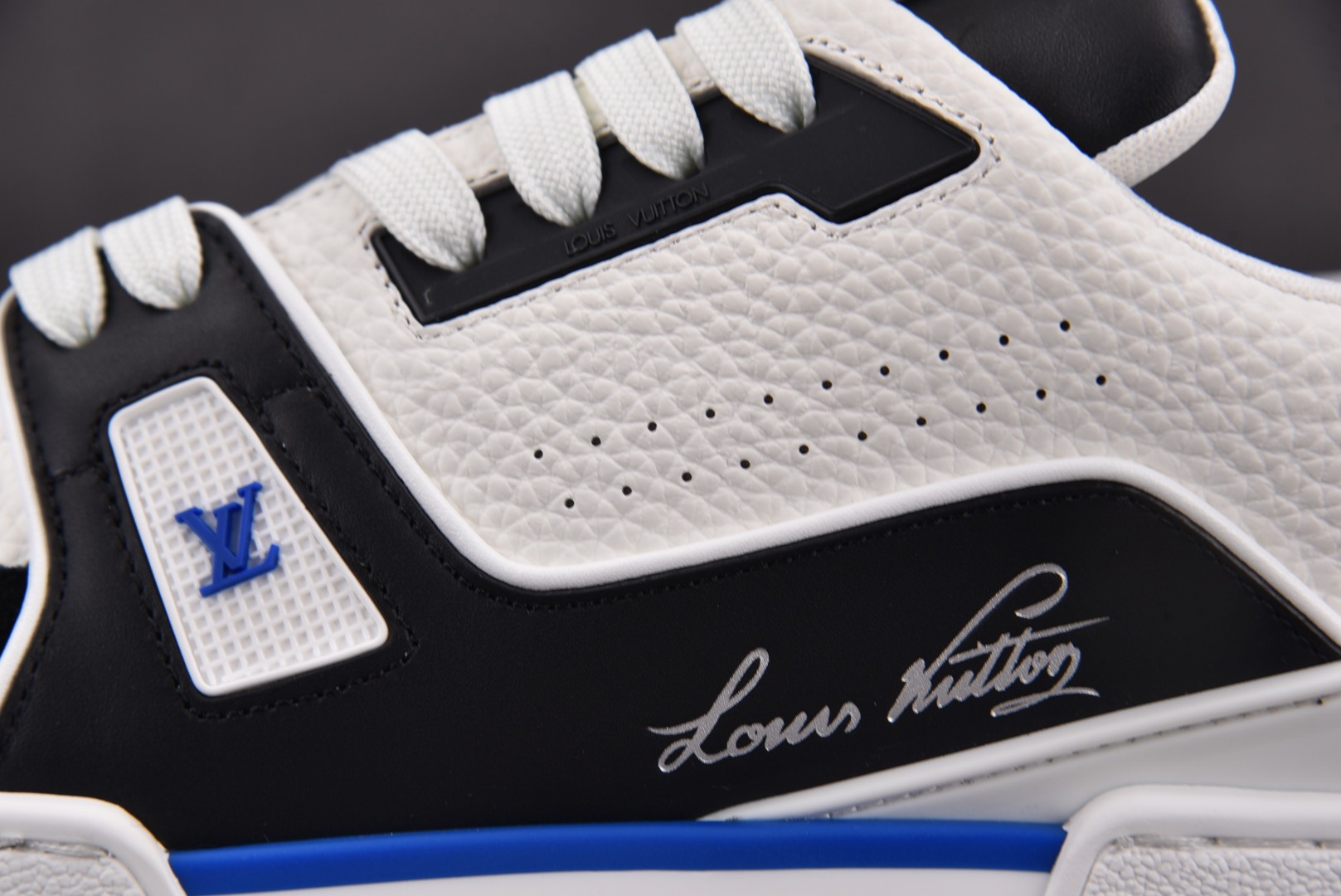 LV驴牌尺码:39-45纯原版出品-LOUISVUITTONTrainer白黑蓝YZ023-6尺码434