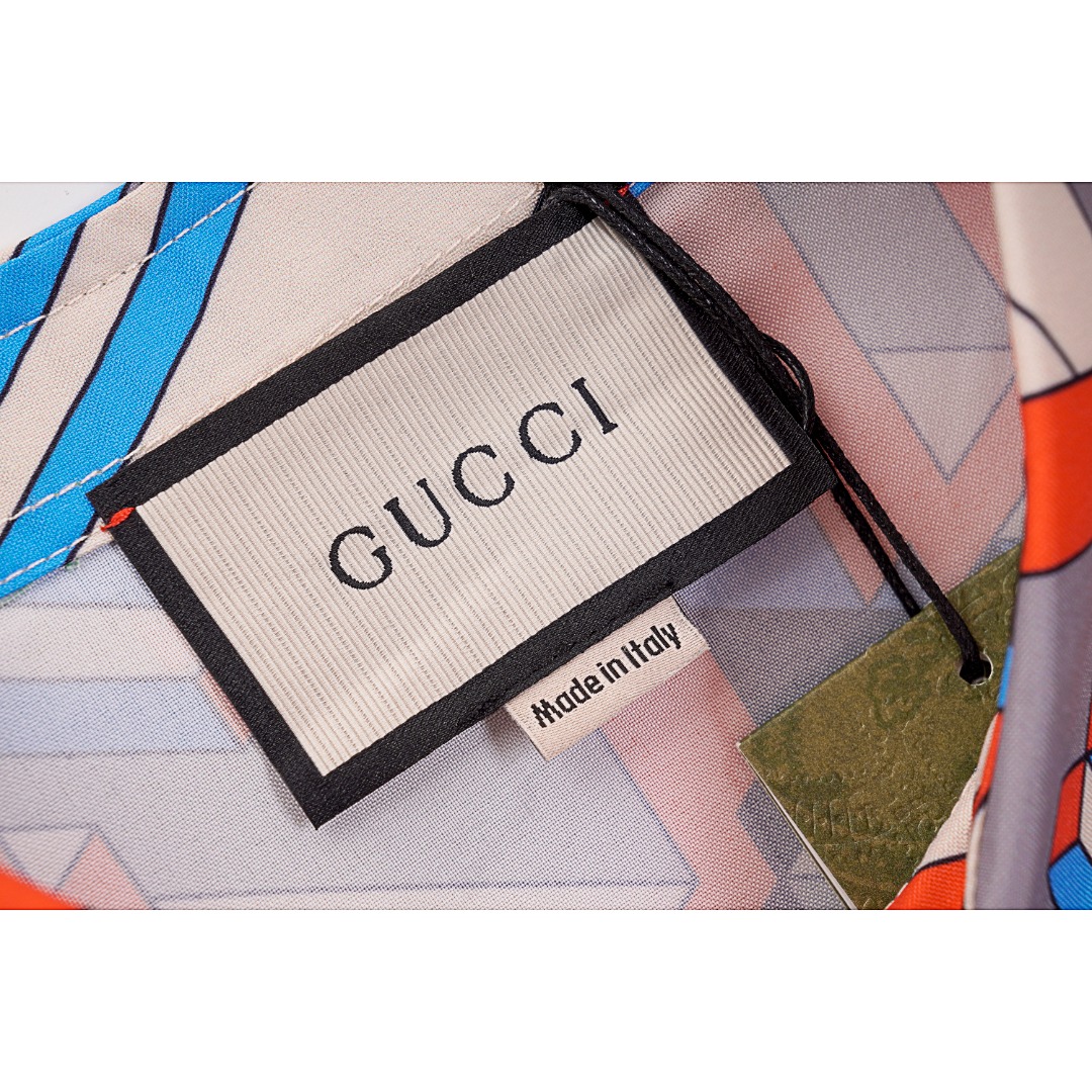 GUCCI/古驰 满印图案印花尖领短袖衬衫