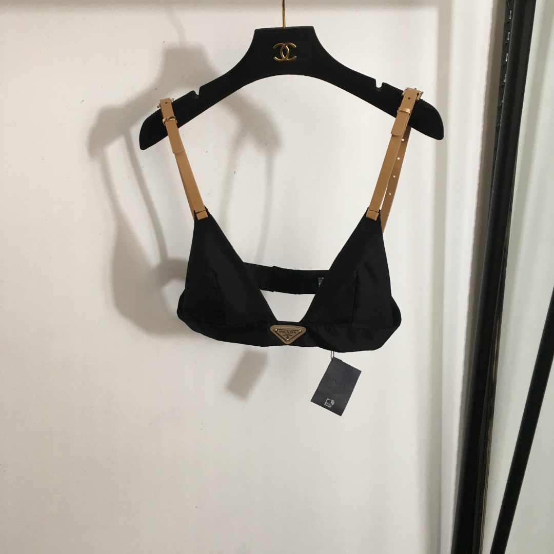 NO:933317,Style number 2594 Prad* new style triangle logo decoration leather shoulder strap suspender bra, black, SML,, Prada-clothing, prada, prada,19860909款号2594 Prad*新款 三角标装饰 皮肩带吊带文胸内衣,黑色,SML,,普拉达-服装,prada,prada,,Women's clothing
