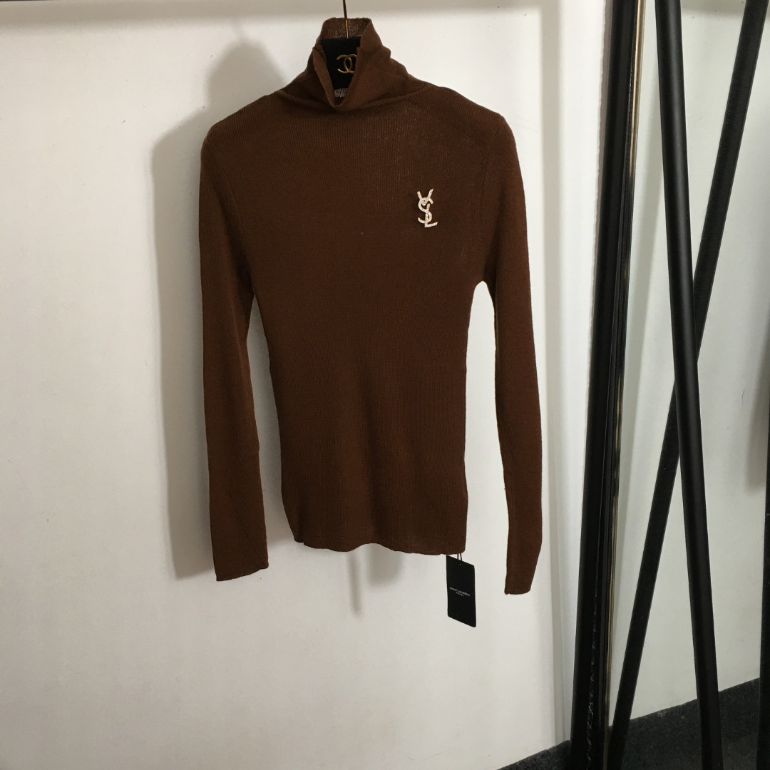 NO:637250,Style No. 7178 YSL* new model with rhinestone letter brooch decoration, high-neck long-sleeved wool sweater, base layer top, soft and skin-friendly, 35 colors, click on the picture to place an order, [one size fits all; bust 68, sleeve length 63, dress length 59], saint laurent-clothing, saint laurent, saint laurent, brooch, breastpin, alexander wang19860909款号7178 YSL*新款 水钻字母胸针装饰 高领长袖羊毛针织衫 打底衫上衣,手感柔糯亲肤不扎身,35个色,拿图下单,【均码；胸围68,袖长63,衣长59】,圣罗兰-服装,saint laurent,saint laurent,brooch，breastpin,alexander wang,Women's clothing