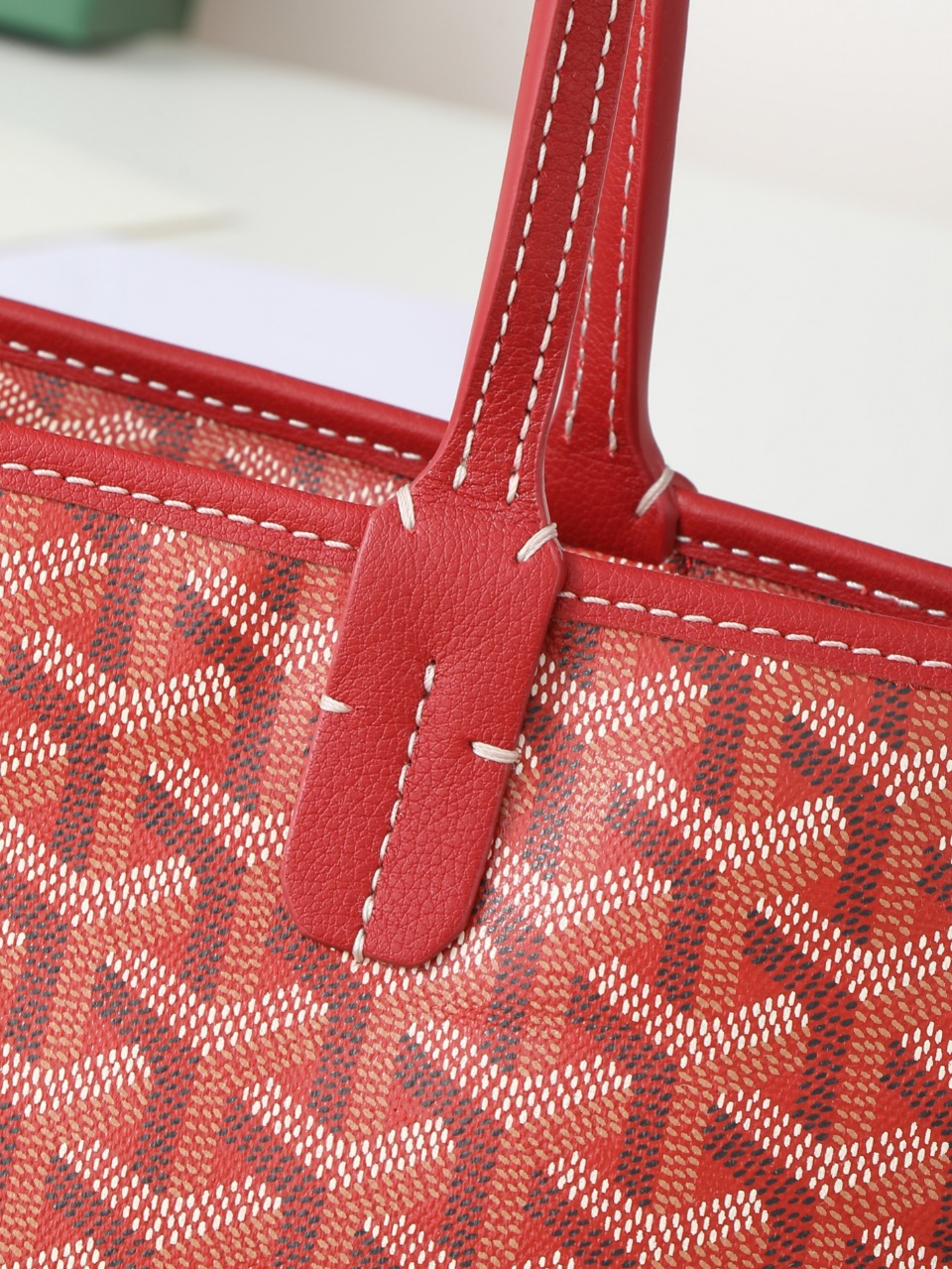 NO:619149,020320 Close-up of red details, Goya [original]19860909020320红色细节特写,戈雅【原厂】,Bag