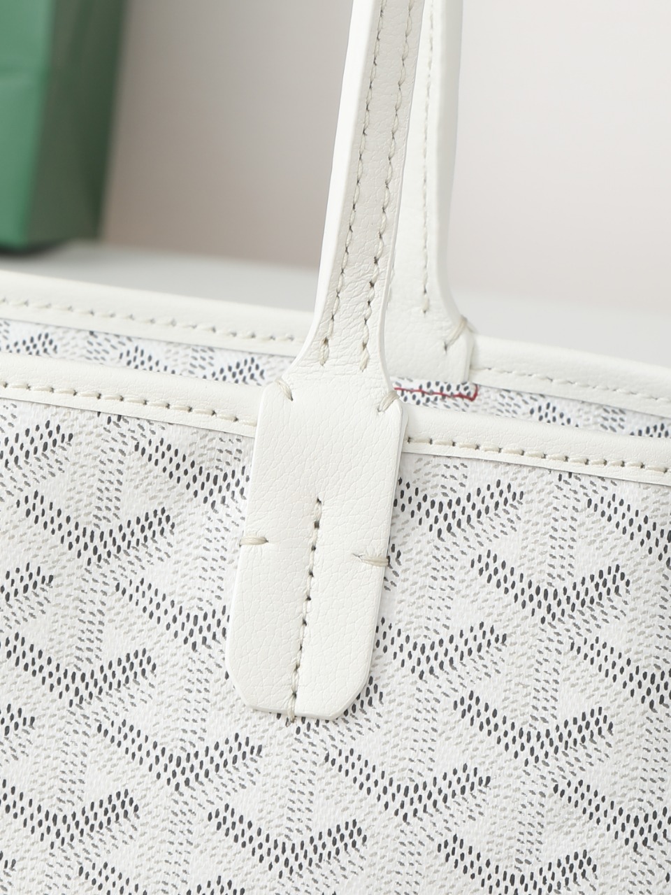 NO:619160,020320 White details close-up, Goya [original]19860909020320白色细节特写,戈雅【原厂】,Bag