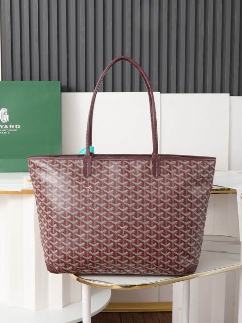 Goyard Artois Medium Zipped Tote Bag in Burgundy with Detachable Pouch 3 Goyard Artois Medium Zipped Tote Bag in Burgundy with Detachable Pouch