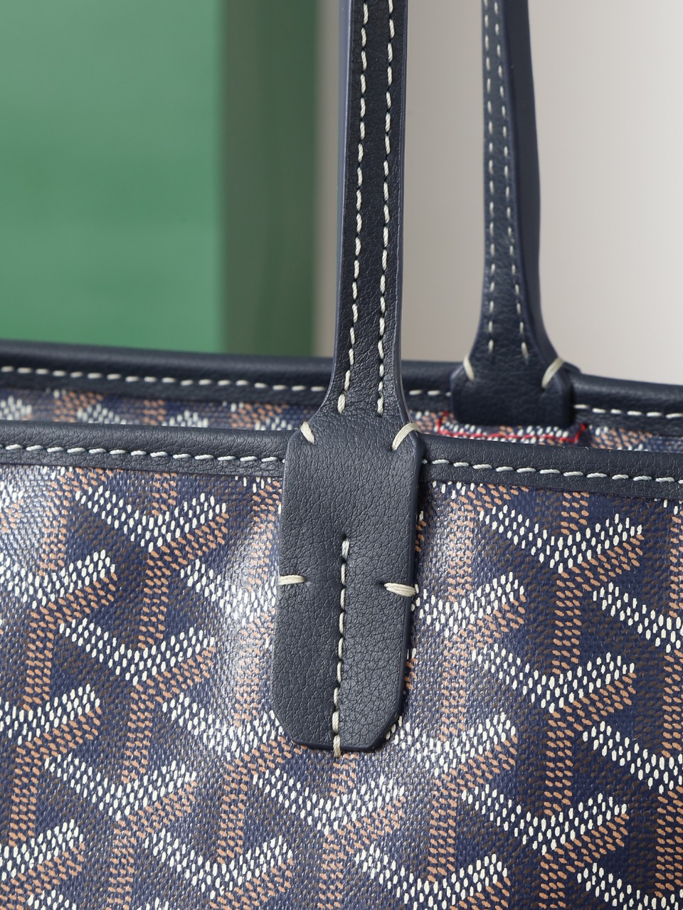 NO:619192,020323 Dark blue detail close-up, Goya [original factory]19860909020323深蓝细节特写,戈雅【原厂】,Bag