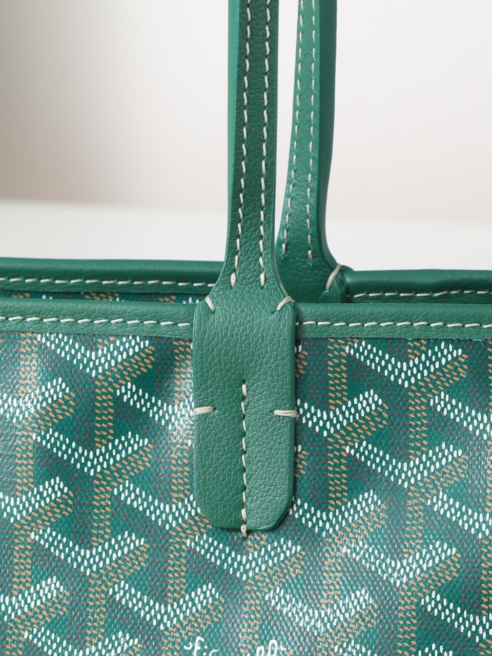 NO:619200,020323 Close-up of green details, Goya [original factory]19860909020323绿色细节特写,戈雅【原厂】,Bag