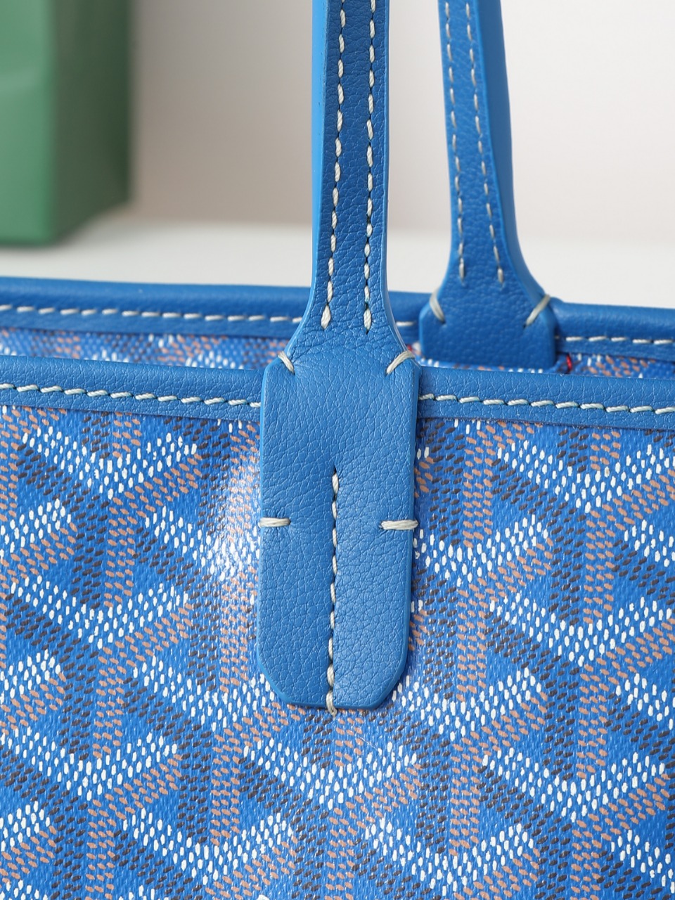 NO:619208,020323 Close-up of blue details, Goya [original factory]19860909020323蓝色细节特写,戈雅【原厂】,Bag