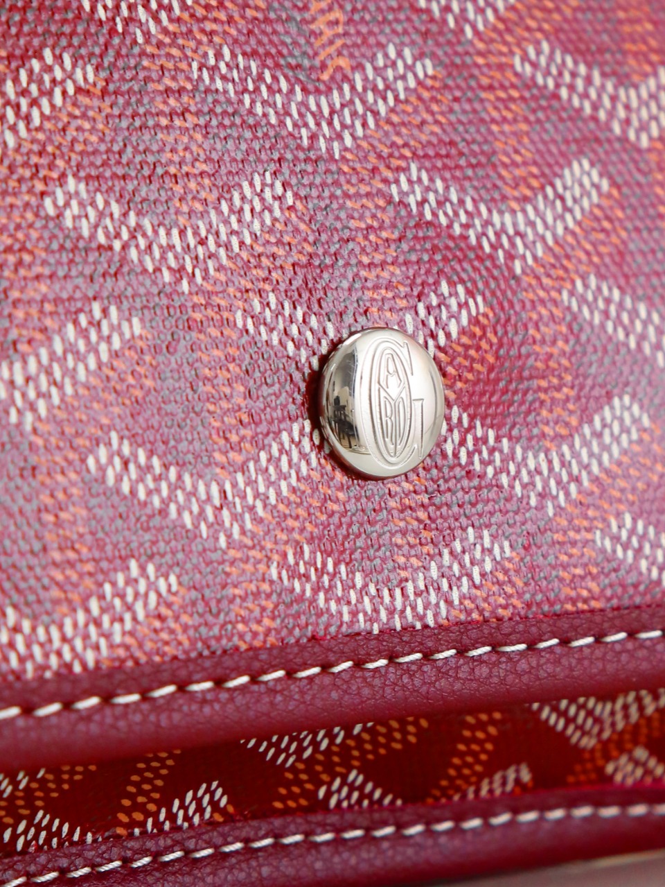 NO:618503,020150 red detail close-up, Goya [original]19860909020150红细节特写,戈雅【原厂】,Bag