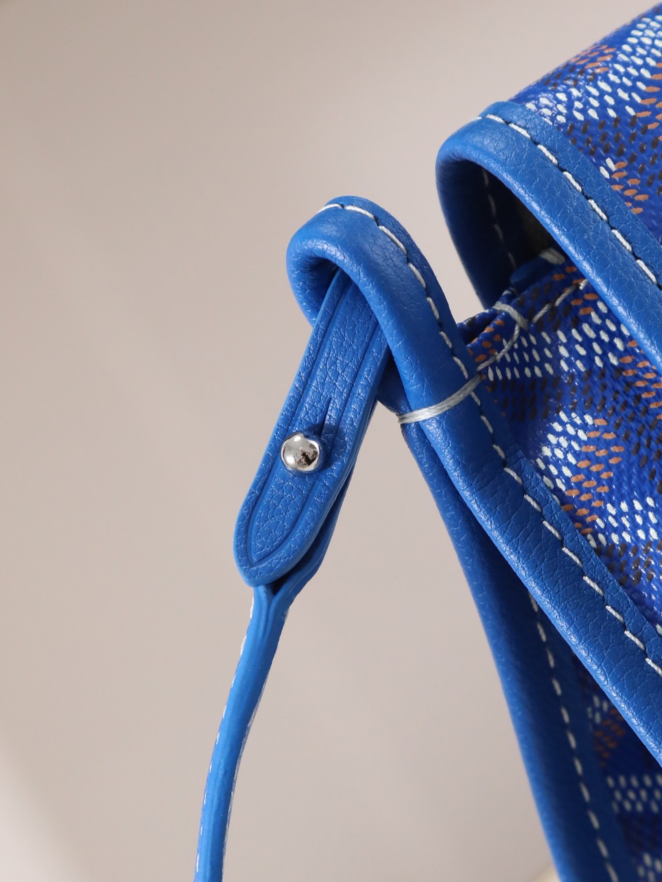 NO:618474,020150 sky blue detail close-up, Goya [original factory]19860909020150天蓝细节特写,戈雅【原厂】,Bag