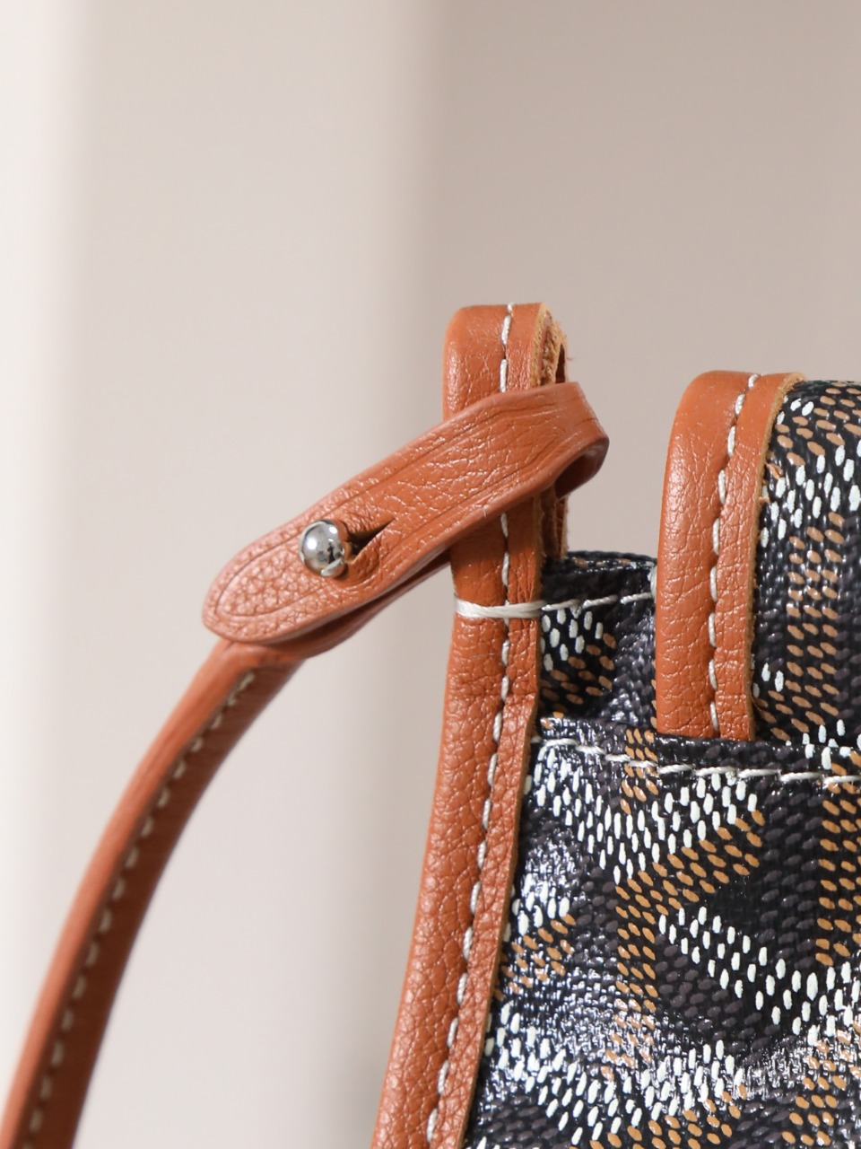 NO:618494,020150 Brown details close-up, Goya [original]19860909020150棕色细节特写,戈雅【原厂】,Bag