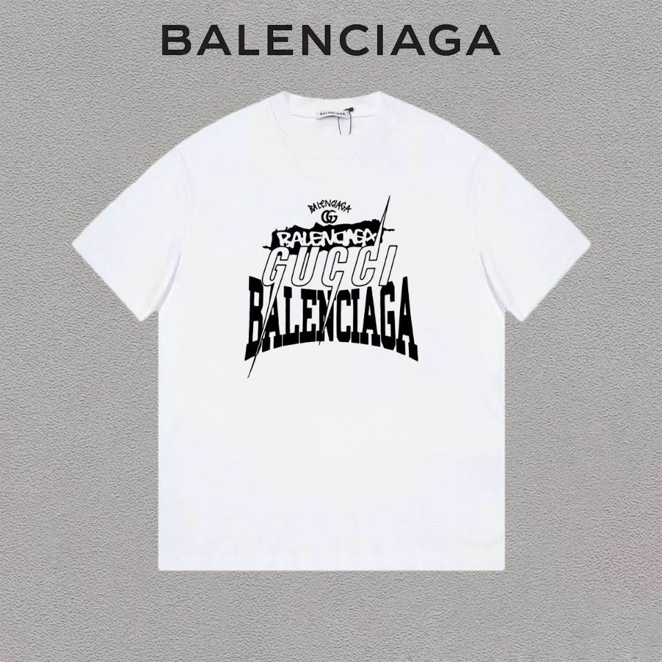 P75 Balenciaga/巴黎世家 Camiseta de manga corta con estampado de logo gótico de letras y rayo, con etiqueta colgante, etiqu…